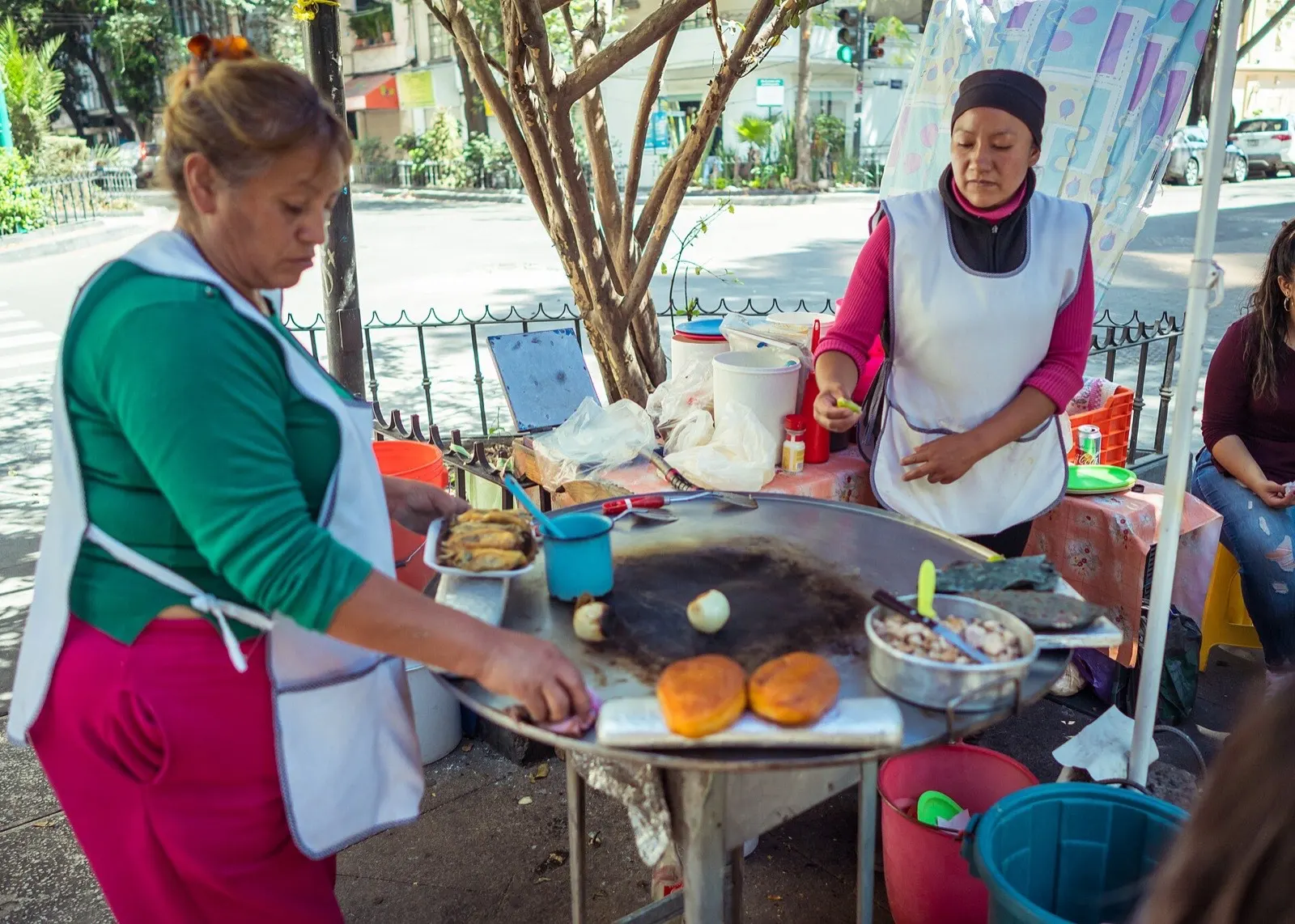 Mexico City street food vendors representing everyday digital nomad expenses