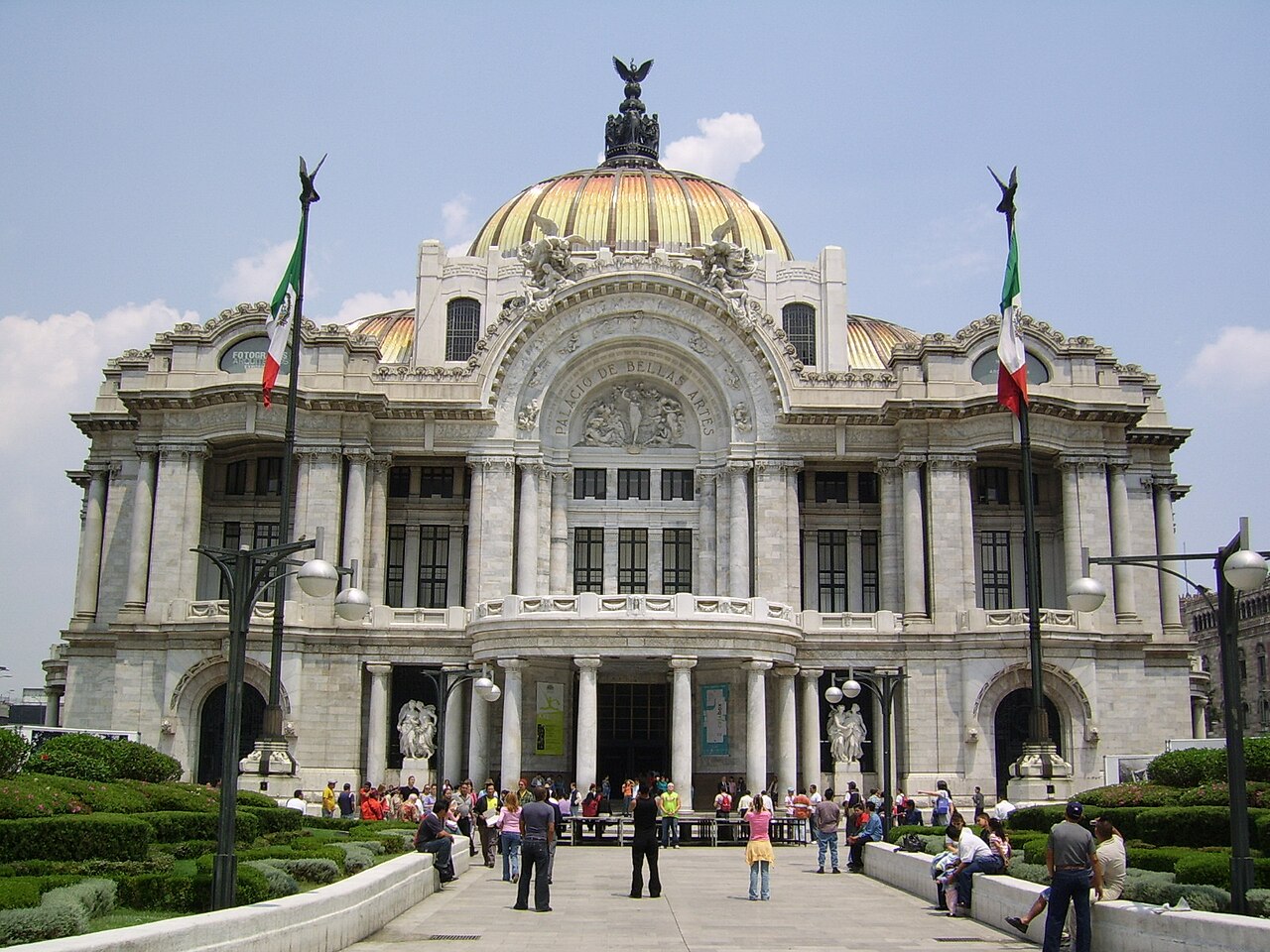 First week in Mexico City as a remote worker: what to book before Monday